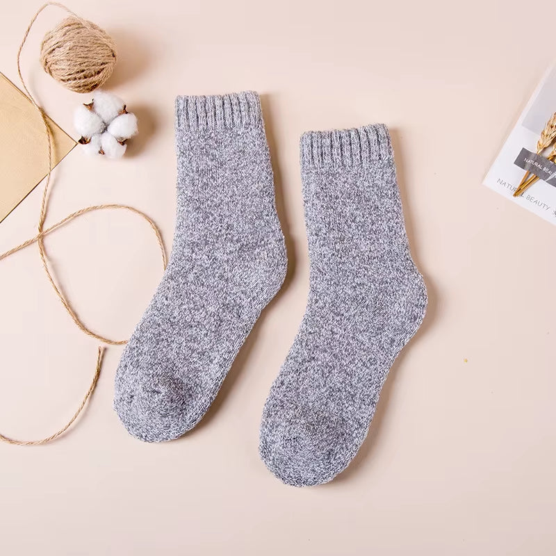 Experience Ultimate Comfort with Our Winter Men's Merino Wool Socks - Super Thick, Warm, and Stylish! Get 3 Pairs of High-Quality Casual Socks for the Cold Season!