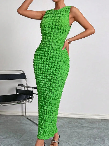 Chic Sleeveless Popcorn Maxi Dress - Your Go-To for Elegant Evenings!