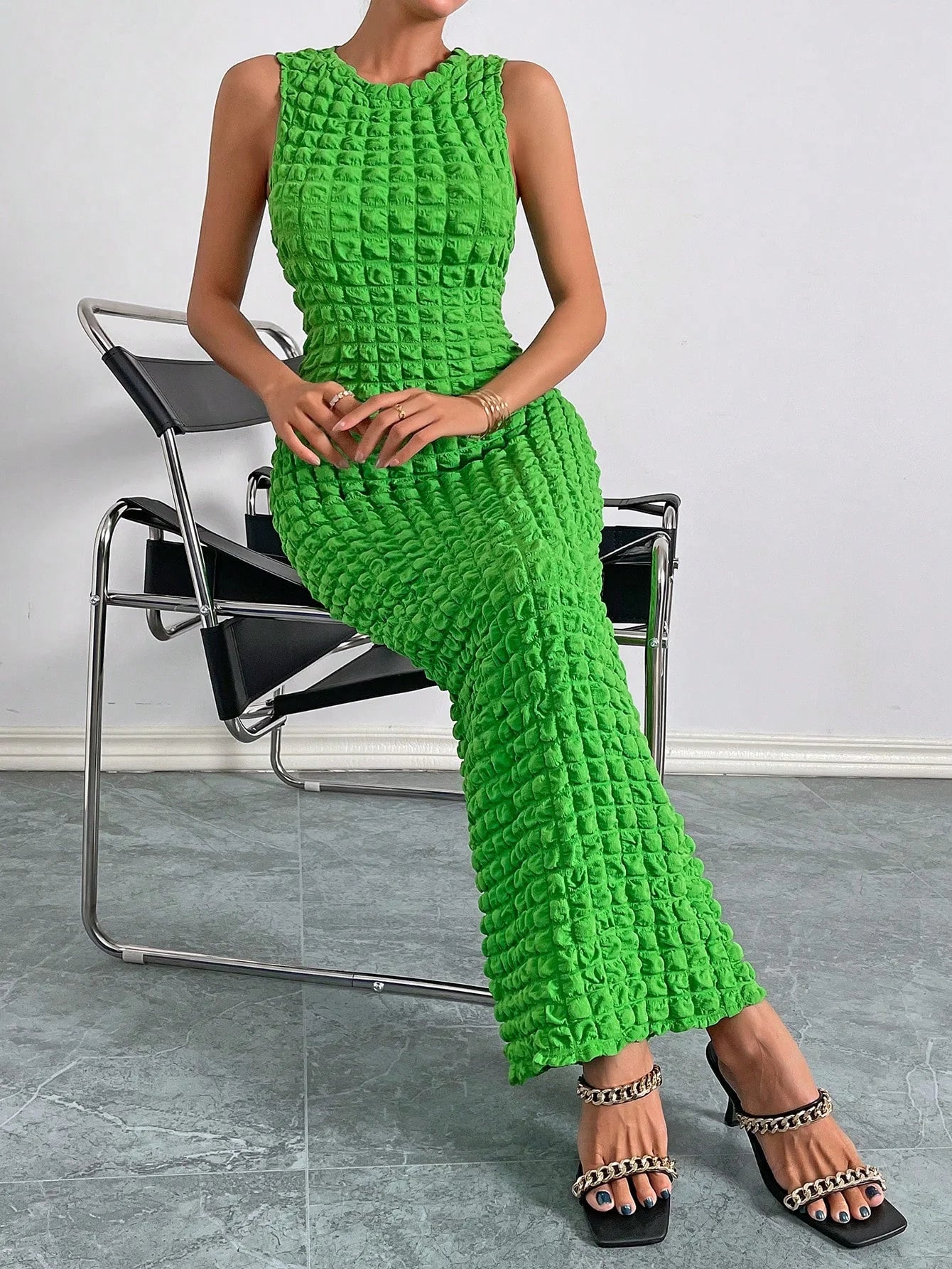 Chic Sleeveless Popcorn Maxi Dress - Your Go-To for Elegant Evenings!