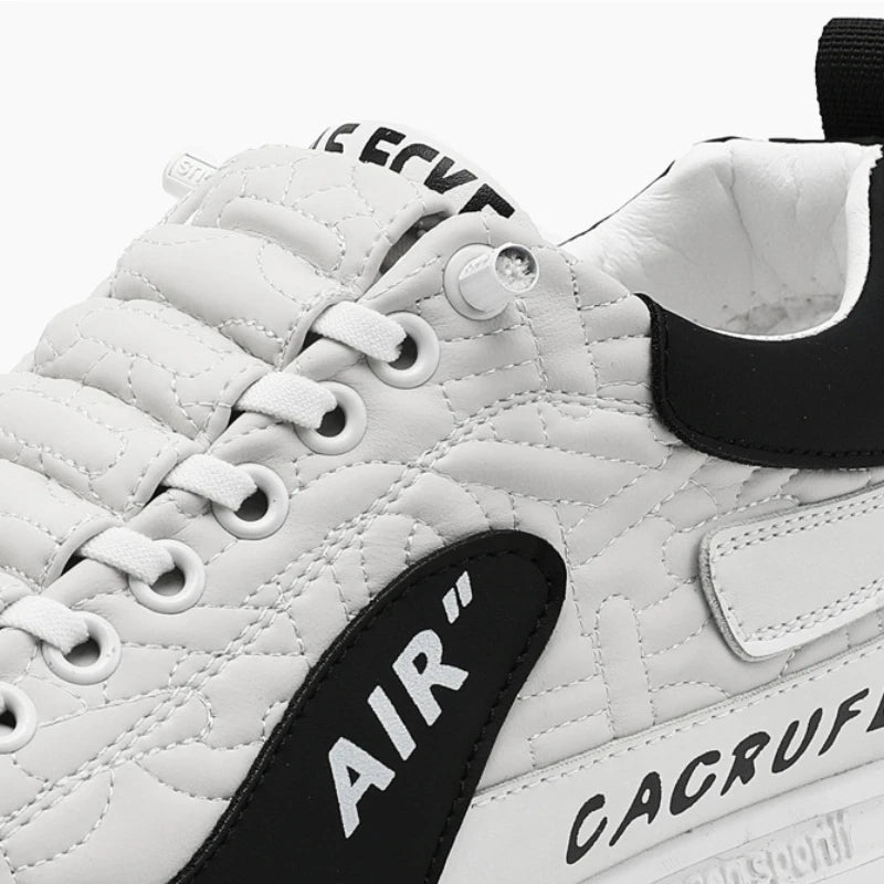 2025 New Men Sneakers Fashion Thick Sole Men Casual Shoes Luxury Breathable Outdoor Male Running Shoes Lace-Up Mens tennis Shoes